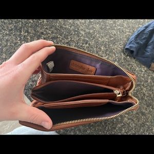 Christopher kon wallet
